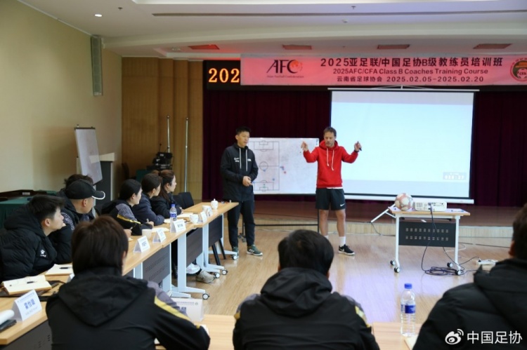  技術(shù)為王，中國(guó)足球踏上尋找靈魂之路