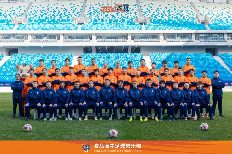  青島海牛一線隊(duì)名單：老將鄭龍、薩里奇坐鎮(zhèn)，金洋洋等新援在列