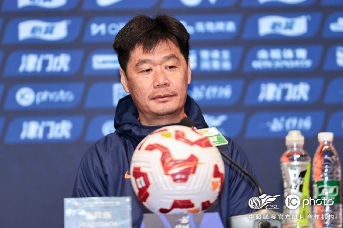  李霄鵬：希望明天比賽能打出一些新的東西，取得一個(gè)好的結(jié)果