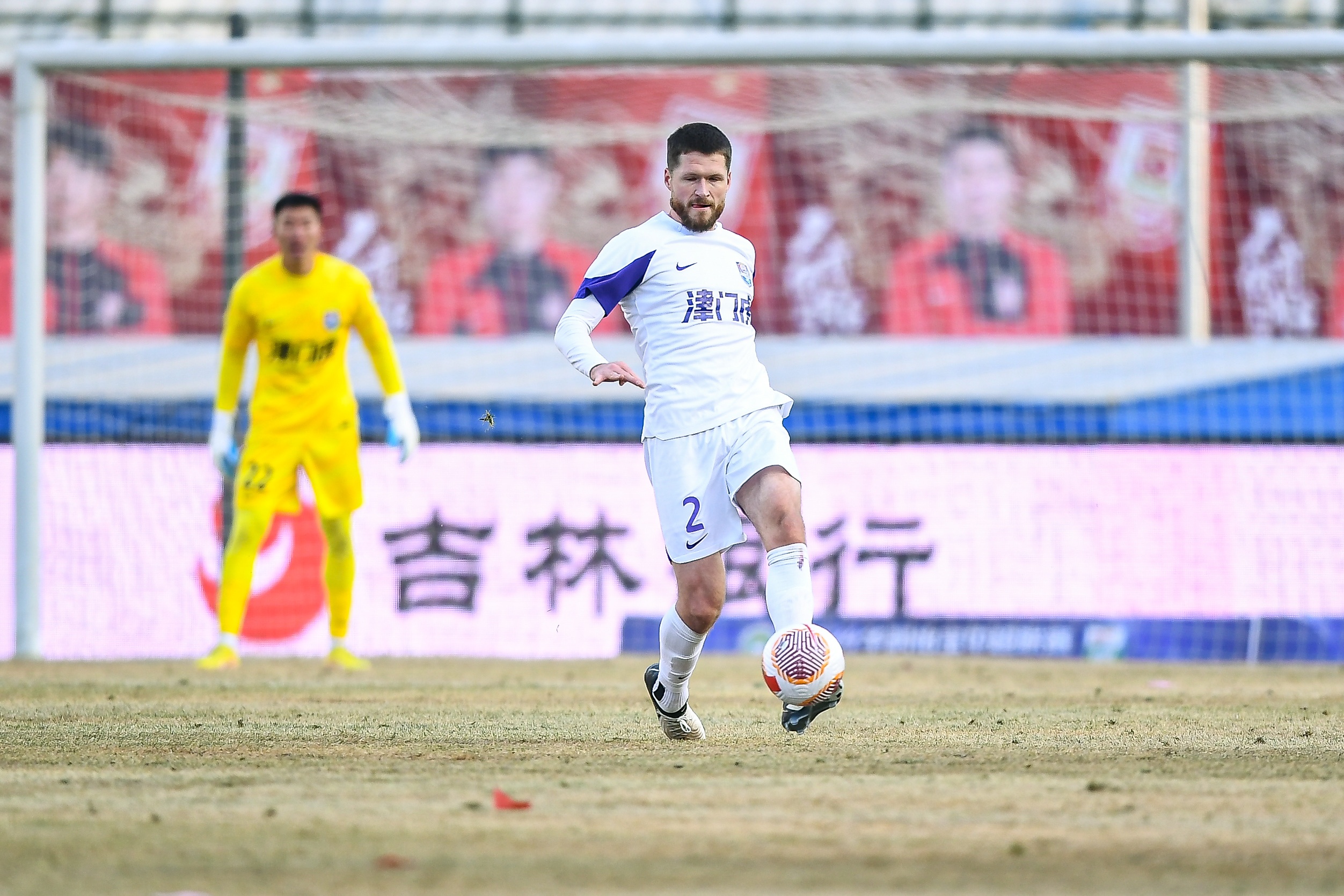  津門(mén)虎舊將亞冠對(duì)決格蘭特勝出，津媒：他離開(kāi)津門(mén)虎因存?zhèn)‰[患