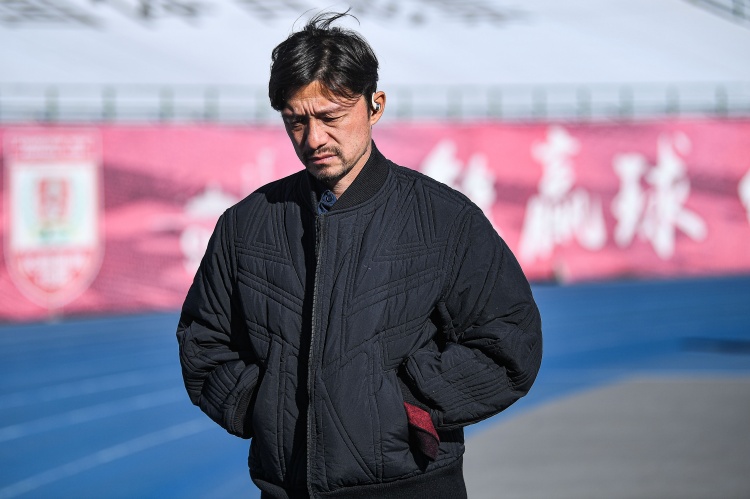  兩隊(duì)均三連敗開局！足球報(bào)談亞泰vs三鎮(zhèn)：亞泰力爭(zhēng)打好第一個(gè)主場(chǎng)